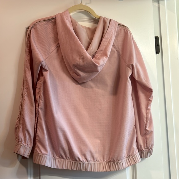 Lululemon jacket - Picture 3 of 5